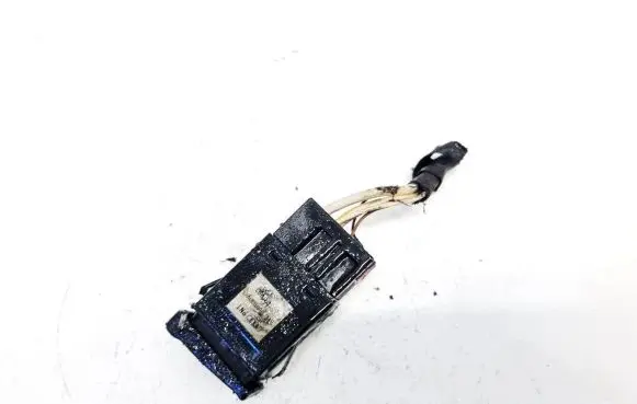 Audi 80 90 S2 B4 Windscreen/window heater switch 893941503
