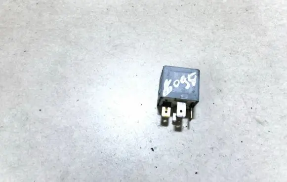 Volkswagen PASSAT B5 Other relay 443951253k 899512000