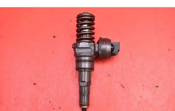 Fuel injector