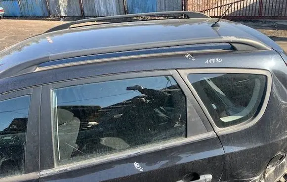 Hyundai i30 Roof bar rail 