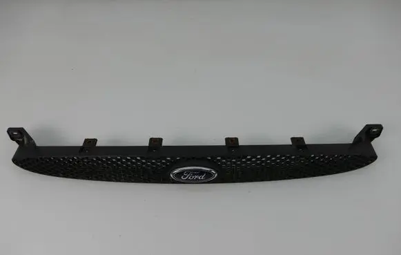 Ford Escort Front bumper upper radiator grill 95ab8200b2d