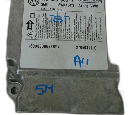 Volkswagen Golf Plus Trunk lid opening control unit 1K0909605N