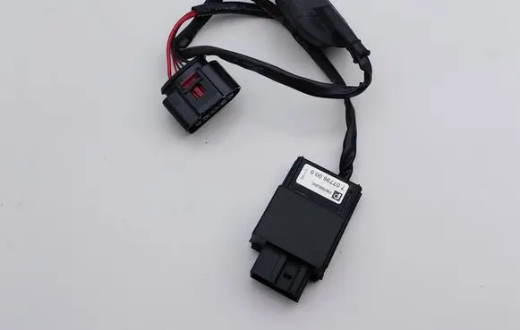 Volkswagen PASSAT CC Fuel injection pump control unit/module 707796000