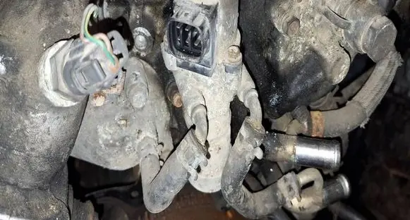 Toyota Avensis Verso EGR valve 2562027080