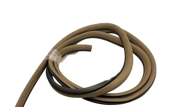 Chrysler Town & Country V Rear door rubber seal (on body)