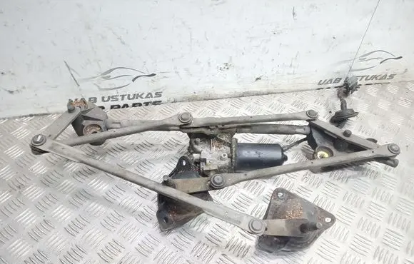 Chrysler Voyager Front wiper linkage and motor