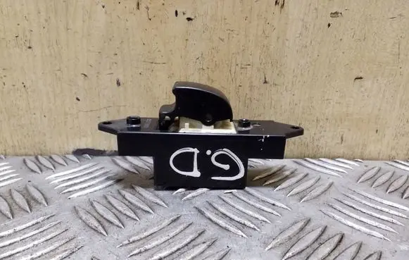 Mitsubishi ASX Electric window control switch MR587944
