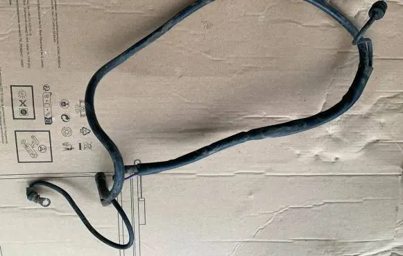 Mercedes-Benz W123 Negative earth cable (battery)