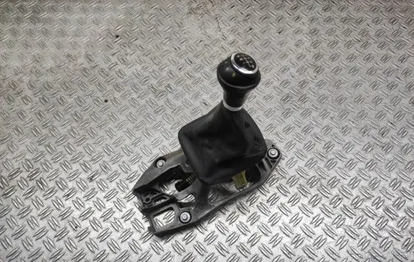 Mercedes-Benz B W245 Gear shifter/selector A1693600409 20060505 060505111655A