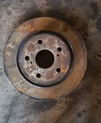 Toyota Avensis T270 Rear brake disc