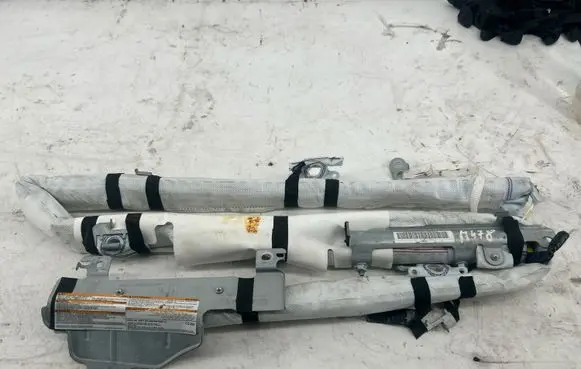 Nissan Leaf I (ZE0) Roof airbag 34146648