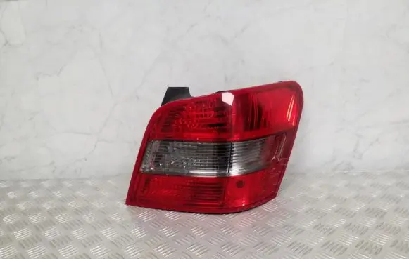 Mercedes-Benz GLK (X204) Rear/tail lights A2048201464