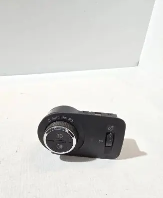 Opel Zafira C Light switch 20930746 321466 3077