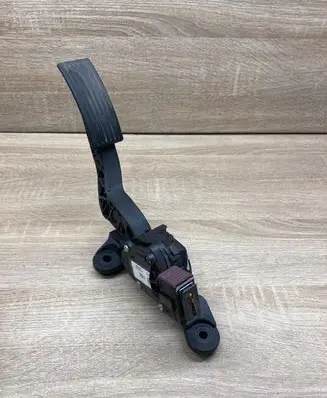Hyundai i20 (GB IB) Accelerator throttle pedal 327001RXXX
