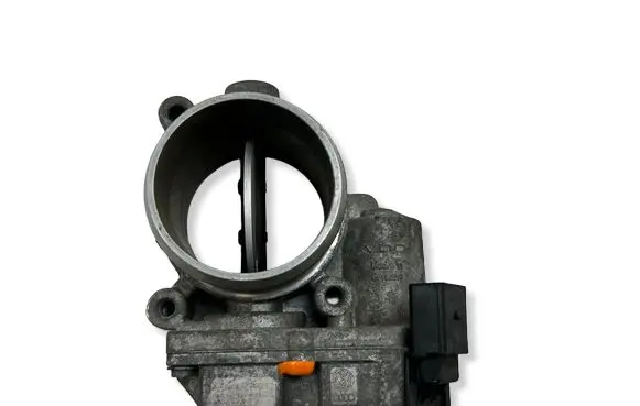 Audi A5 8T 8F Throttle valve 4E0145950D