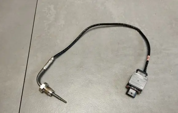 Exhaust gas temperature sensor