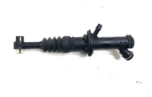 Clutch slave cylinder
