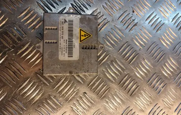 Mercedes-Benz C W203 Xenon control unit/module 1307329072 1039F00926