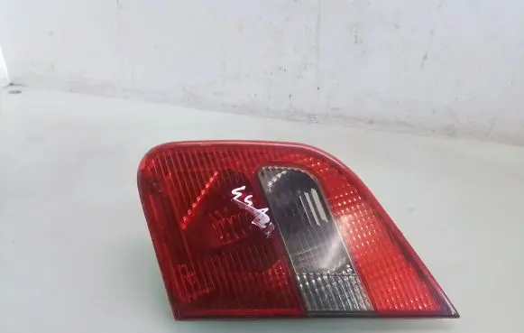 Mitsubishi Carisma Tailgate rear/tail lights 151208