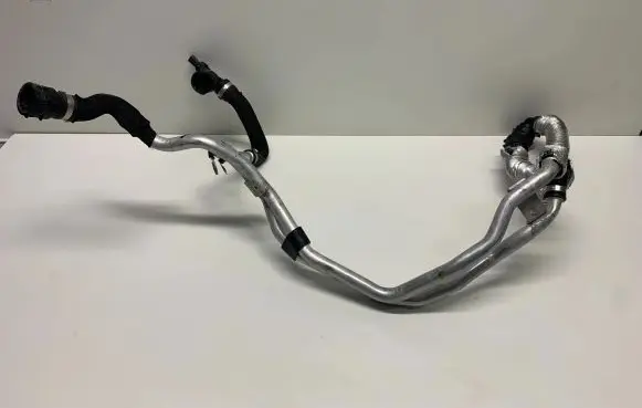 BMW X4 G02 Engine coolant pipe/hose 8596395