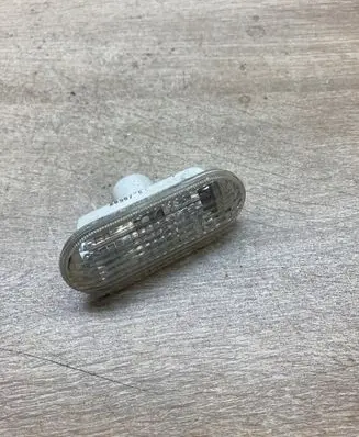 Ford Focus Front fender indicator light 4M5A13K309AA