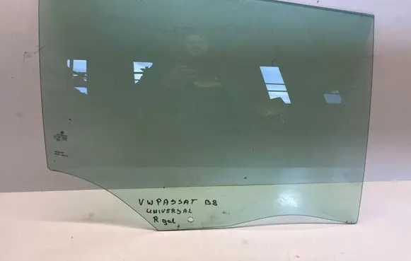 Volkswagen PASSAT B8 Rear door window glass 3G9845026