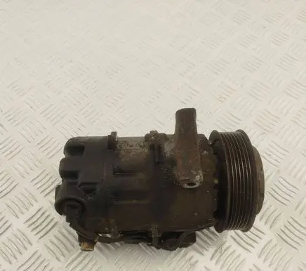 Nissan X-Trail T32 Air conditioning (A/C) compressor (pump) 926004CA0A