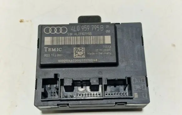 Audi Q7 4L Door control unit/module 4L0959795B 4L0910795B