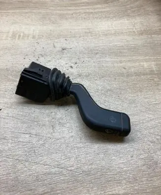 Opel Corsa B Wiper control stalk 90124931 90191942