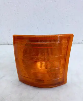 Mercedes-Benz Vario Front indicator light 0008207621 42707R6