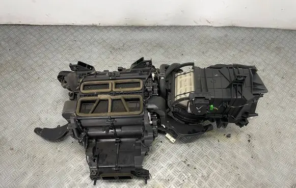 Jaguar XJ X351 Interior heater climate box assembly 