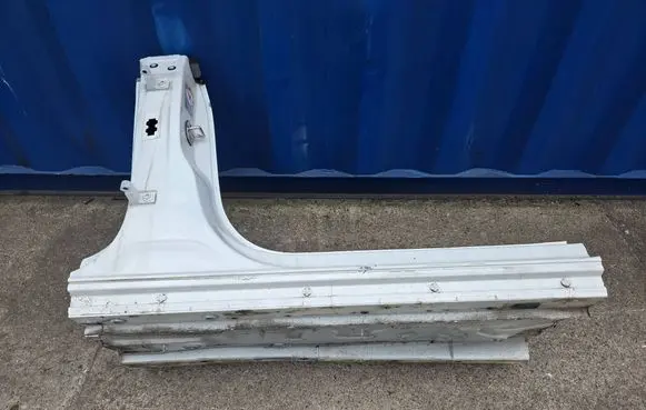 Volkswagen Arteon Sill 0000007777
