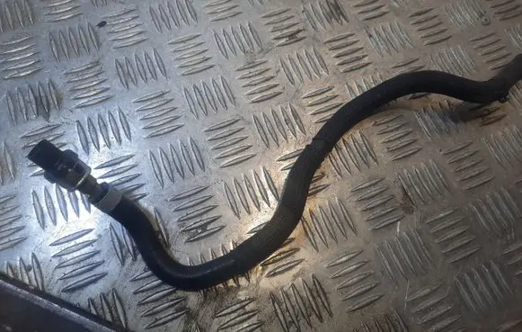 Ford Fusion II Fuel line/pipe/hose 