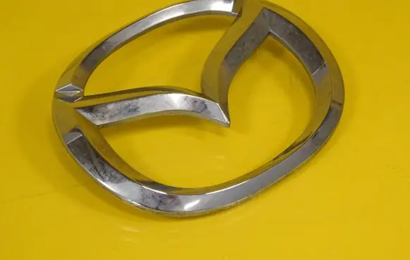 Mazda 626 Manufacturer badge logo/emblem G14T51730