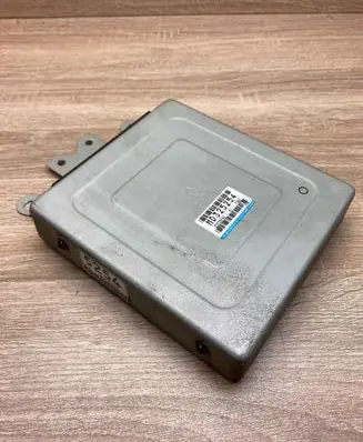 Proton 415 Engine control unit/module ECU MD325254 E2T39782