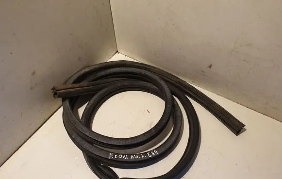 Ford Transit - Tourneo Connect Loading door rubber seal (on body) 