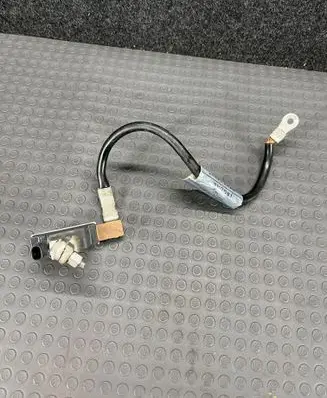 Jaguar XF X250 Positive cable (battery) 8X2310C679AE 8X2T14301