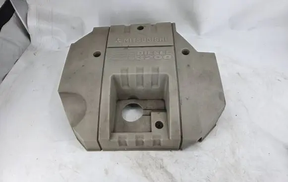 Mitsubishi Pajero Engine cover (trim)