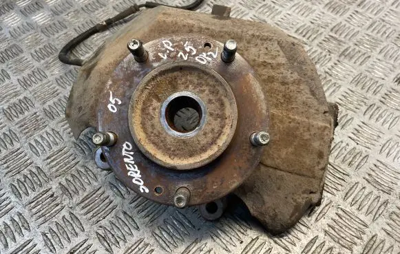 KIA Sorento Front wheel hub spindle knuckle