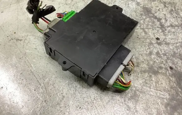 Volvo S80 Comfort/convenience module 9452339 00W24E MOS22700354