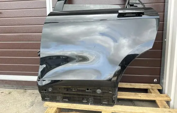 Land Rover Evoque II Rear door