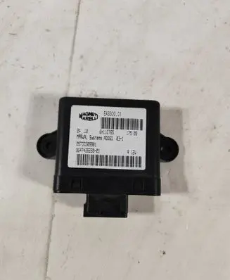 Peugeot 607 Fuel pump relay 964742828001 9647428280