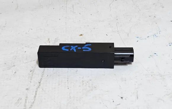 Mazda CX-5 Antenna control unit KD45676NXA X1T60671 140107