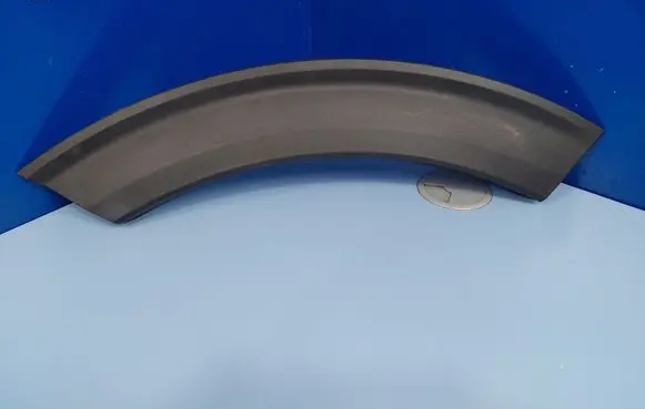 Ford Explorer Rear arch trim LB5BS28654