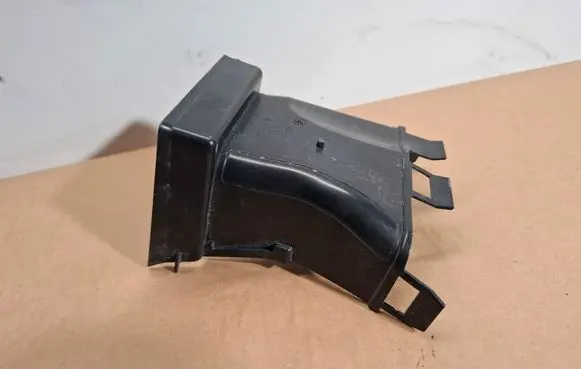 BMW X5 G05 Intercooler air guide/duct channel 22677510 226775 51747421685