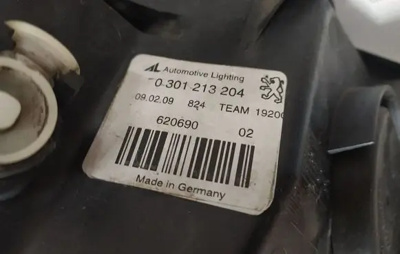Peugeot 407 Headlight/headlamp 0301213204 62069002 7619642000711