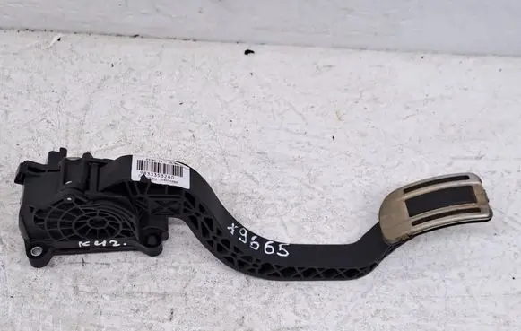Citroen C5 Accelerator throttle pedal 9833353280