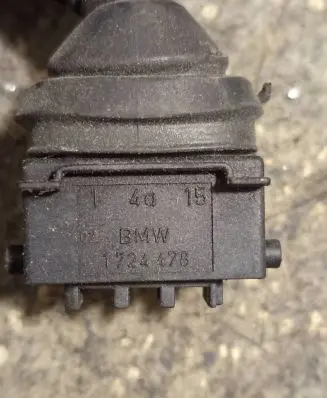 BMW 5 E39 Fuel injector wires 12511744589 1744589 1724478