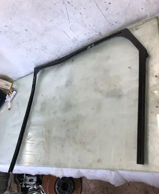Nissan Qashqai J12 Rubber seal rear door window/glass 