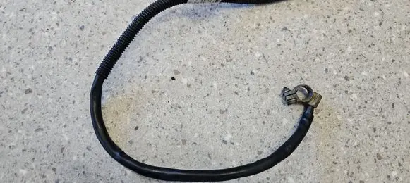 Mercedes-Benz SL R230 Positive cable (battery) A2305402707 2305402707